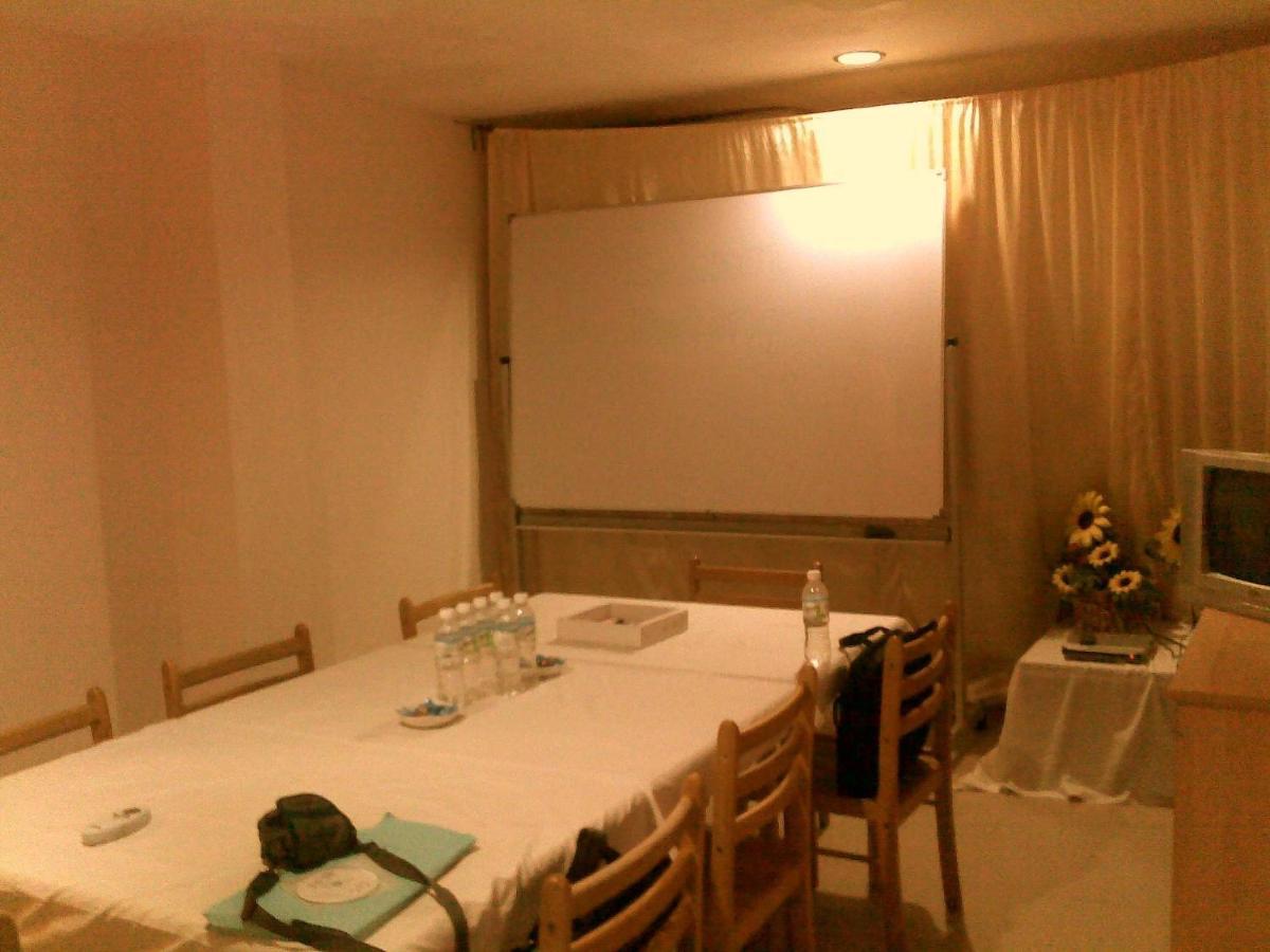 City Star Hotel Kulai Esterno foto